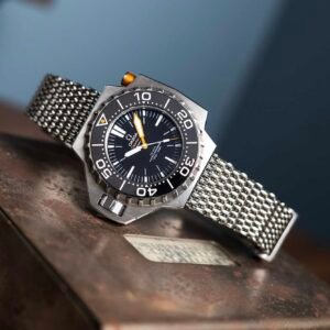 Polarized Beach Wristwatch